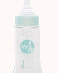 Mii Sophie La Girafe bottle with anti-colic Flutter Flex technology and brand inscription